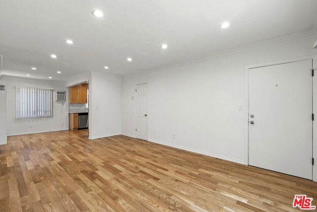 1233 N Harper Avenue 5, West Hollywood, CA 90046