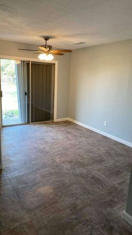 130 Green Branch Dr, Corpus Christi, TX 78405