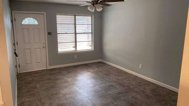 130 Green Branch Dr, Corpus Christi, TX 78405