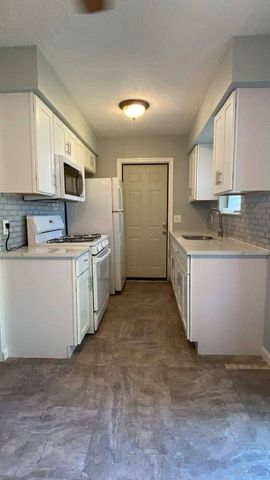 130 Green Branch Dr, Corpus Christi, TX 78405