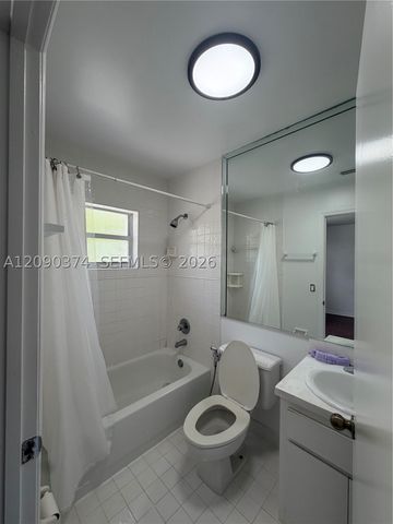 13893 SW 62nd Ter ., Miami, FL 33183