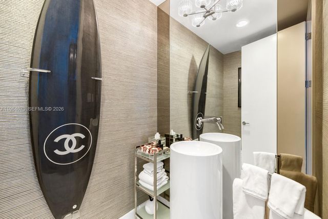 10201 Collins Ave 1706, Bal Harbour, FL 33154