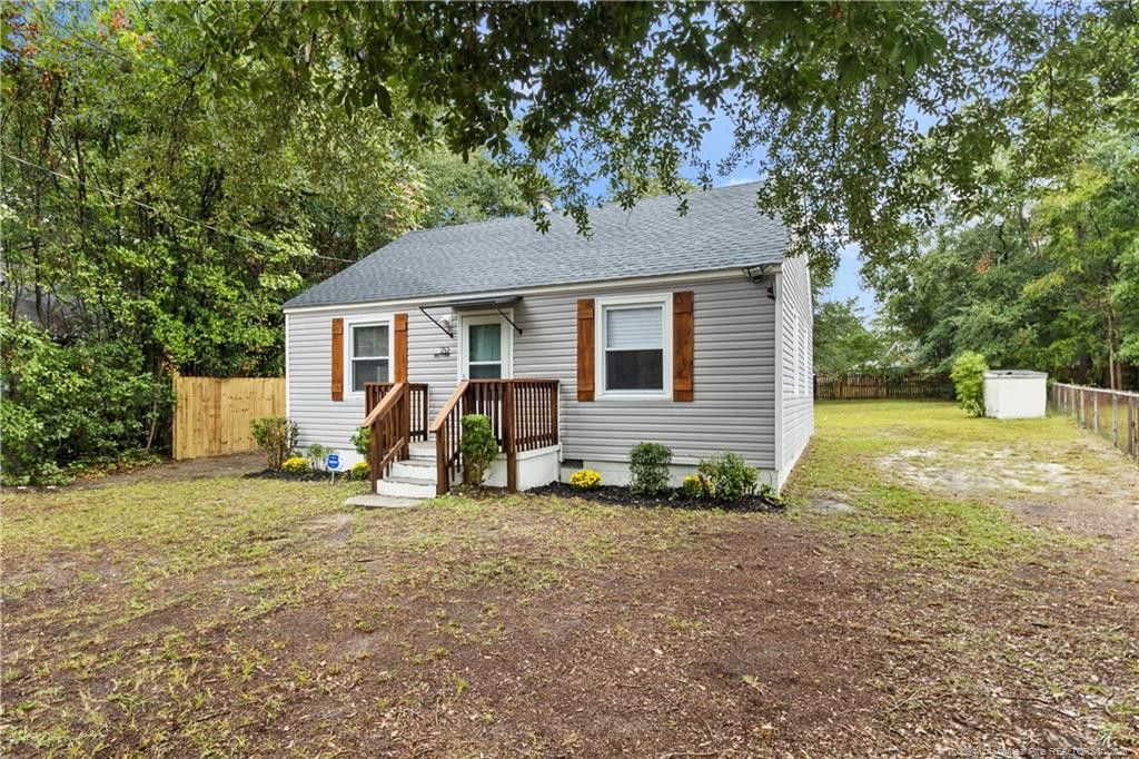 232 Circle Court, Fayetteville, NC 28301