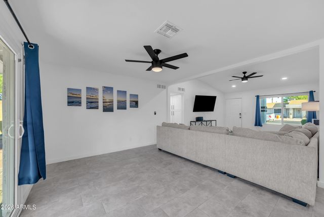 2412 E DOLPHIN Avenue, Mesa, AZ 85204