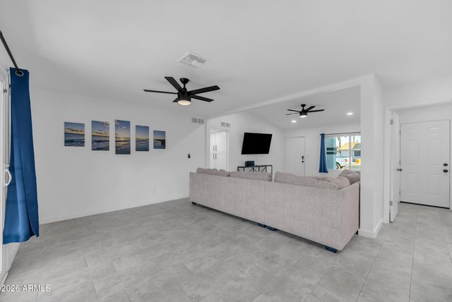 2412 E DOLPHIN Avenue, Mesa, AZ 85204