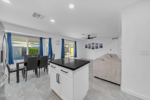 2412 E DOLPHIN Avenue, Mesa, AZ 85204