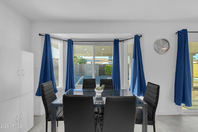 2412 E DOLPHIN Avenue, Mesa, AZ 85204