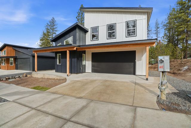 3728 E Nyberg Ln, Mead, WA 99021