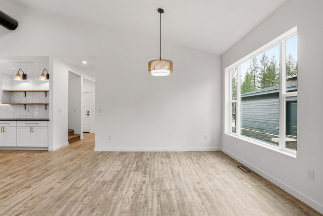 3728 E Nyberg Ln, Mead, WA 99021