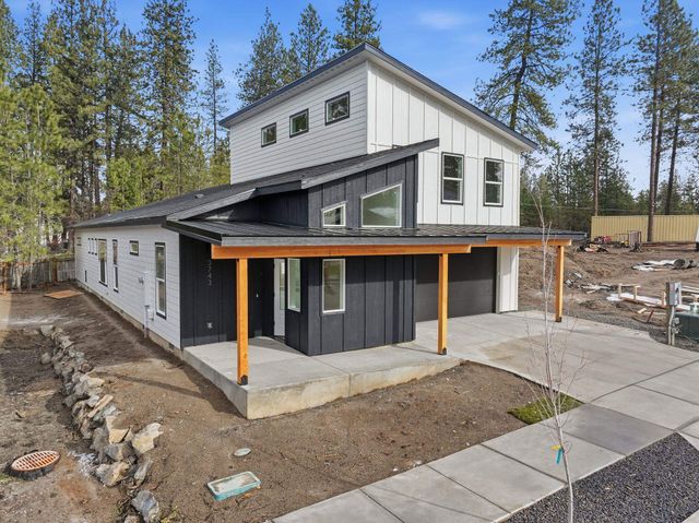 3728 E Nyberg Ln, Mead, WA 99021