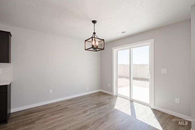 11061 Cart St, Caldwell, ID 83605