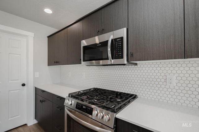 11061 Cart St, Caldwell, ID 83605