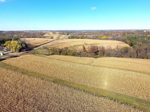 21478 County Hwy ZZ Road, Richland Center, WI 53581