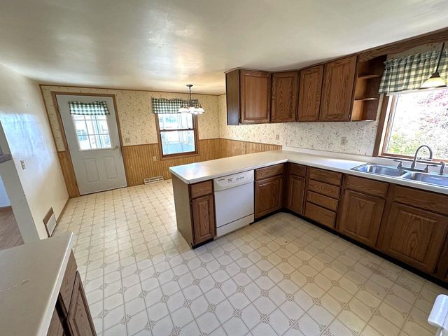 21478 County Hwy ZZ Road, Richland Center, WI 53581