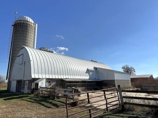 21478 County Hwy ZZ Road, Richland Center, WI 53581