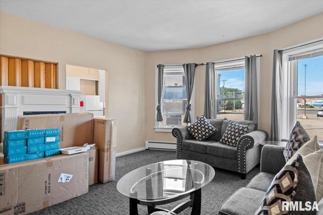 520 E South Grand Avenue, Springfield, IL 62703