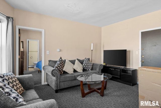 520 E South Grand Avenue, Springfield, IL 62703