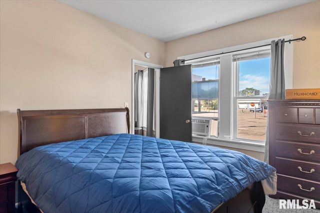 520 E South Grand Avenue, Springfield, IL 62703