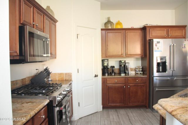 6262 W Mesa Garden Drive, Tucson, AZ 85757