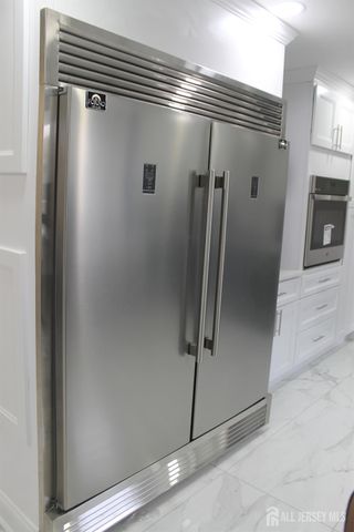 1 Sussex Road, East Brunswick, NJ 08816