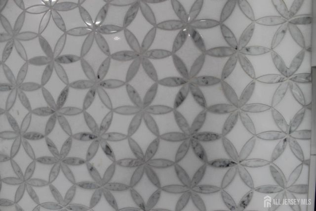 1 Sussex Road, East Brunswick, NJ 08816