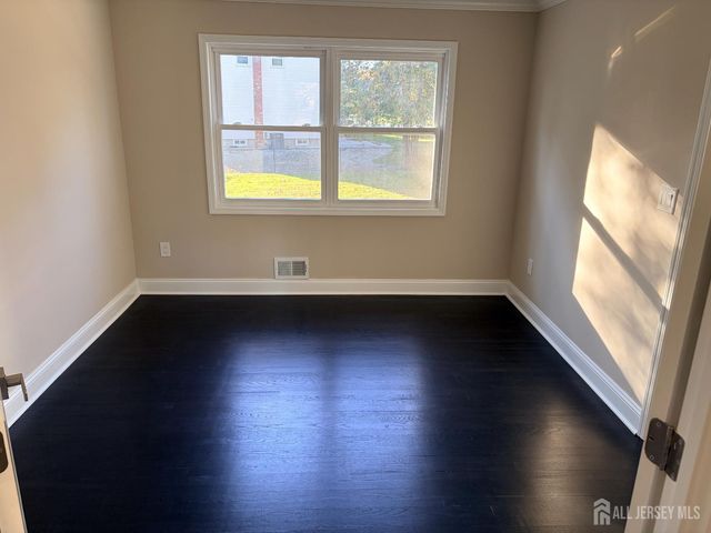 1 Sussex Road, East Brunswick, NJ 08816