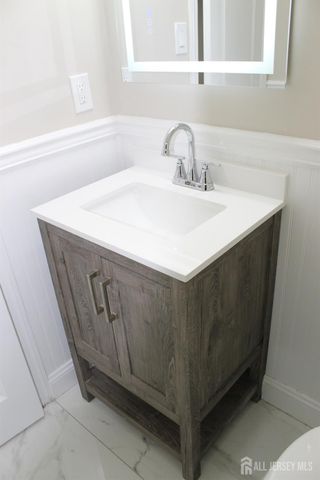 1 Sussex Road, East Brunswick, NJ 08816