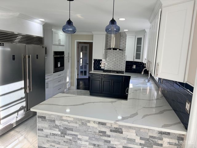 1 Sussex Road, East Brunswick, NJ 08816