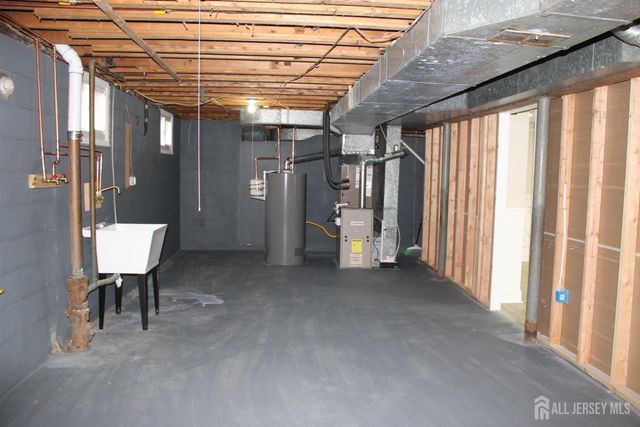 1 Sussex Road, East Brunswick, NJ 08816