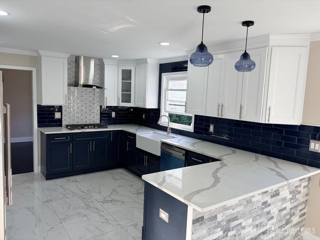 1 Sussex Road, East Brunswick, NJ 08816