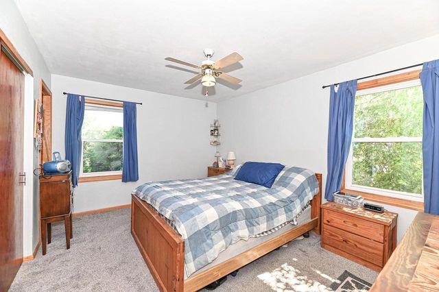 960 E Oakwood ROAD, Oak Creek, WI 53154