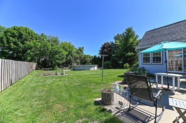 960 E Oakwood ROAD, Oak Creek, WI 53154