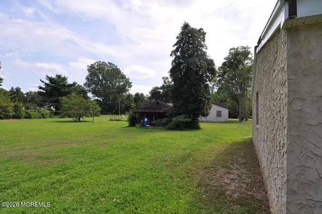 2901 Old York Road, Burlington, NJ 08016