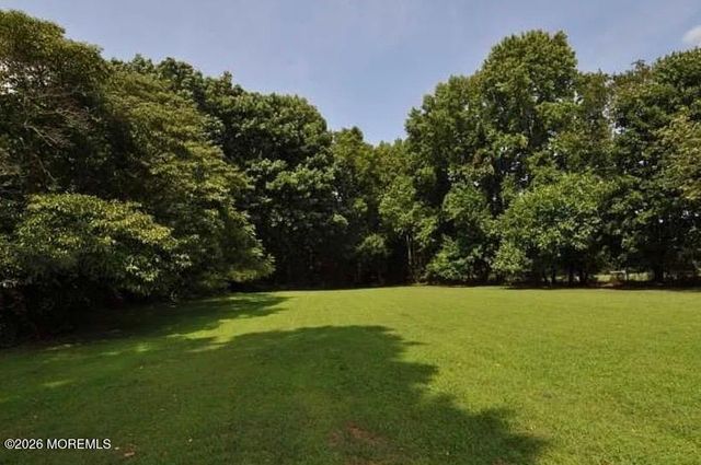 2901 Old York Road, Burlington, NJ 08016