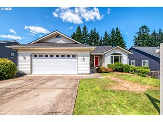 2260 IBSEN Ave, Cottage Grove, OR 97424