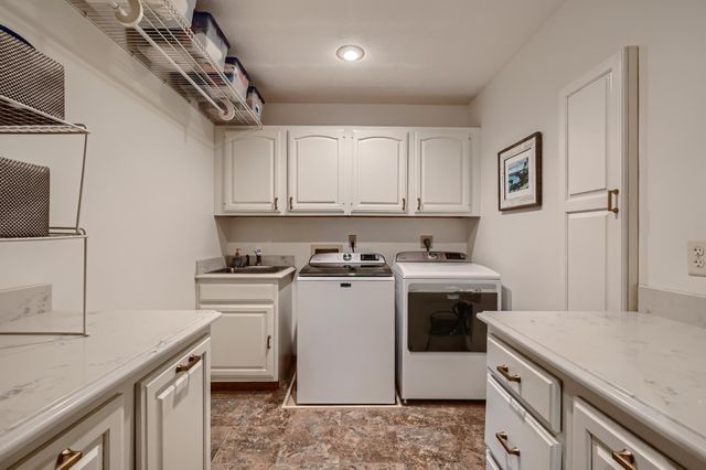 3200 Frear Drive, Minnetonka, MN 55305
