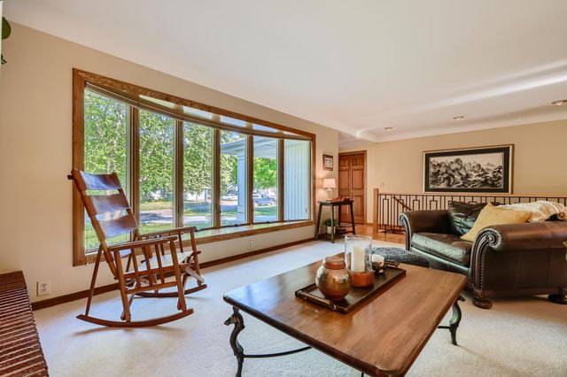 3200 Frear Drive, Minnetonka, MN 55305