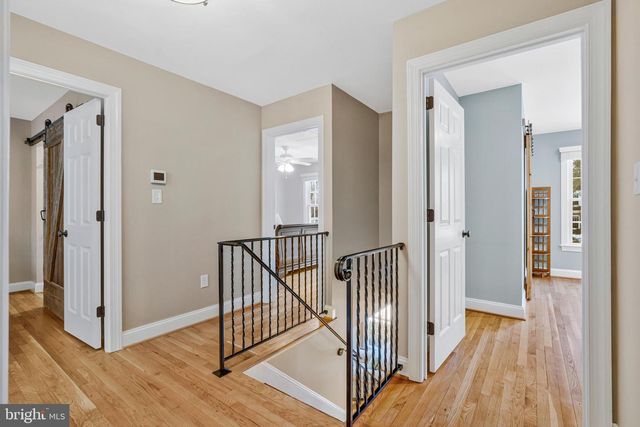 10912 HUNT CLUB RD, Reston, VA 20190