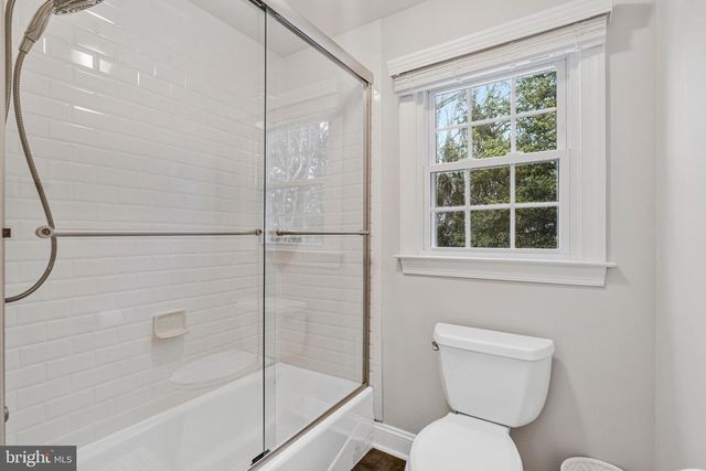 10912 HUNT CLUB RD, Reston, VA 20190