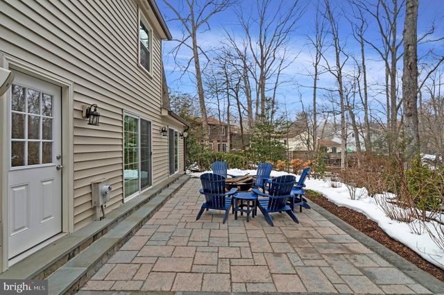 10912 HUNT CLUB RD, Reston, VA 20190