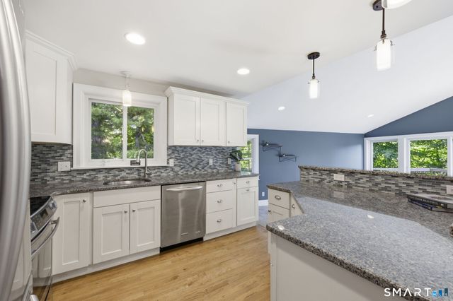 10 Kendrick Lane, Windsor, CT 06095