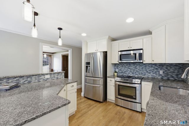 10 Kendrick Lane, Windsor, CT 06095