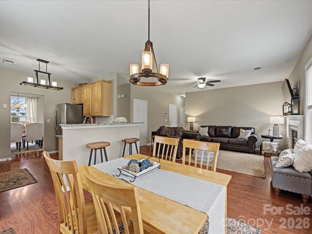 11512 Erwin Ridge Avenue, Charlotte, NC 28213