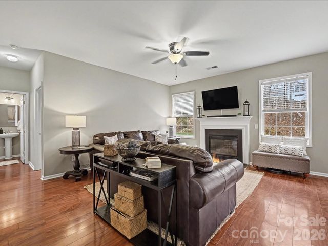 11512 Erwin Ridge Avenue, Charlotte, NC 28213