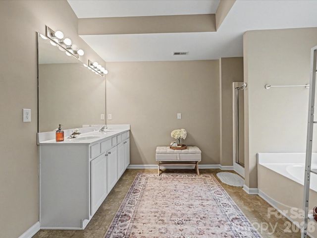 11512 Erwin Ridge Avenue, Charlotte, NC 28213