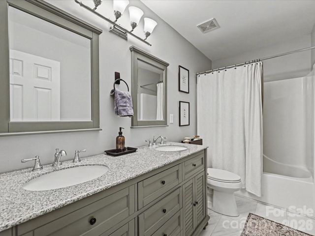 11512 Erwin Ridge Avenue, Charlotte, NC 28213