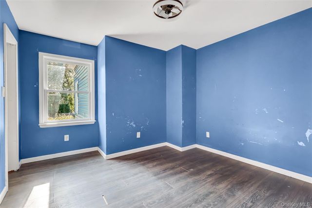 34 Woodberry Road, East Patchogue, NY 11772