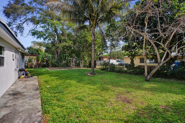 640 NE 160th Street, Miami, FL 33162