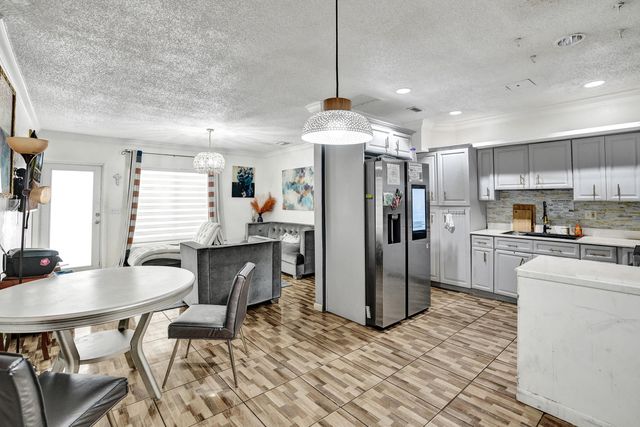 640 NE 160th Street, Miami, FL 33162