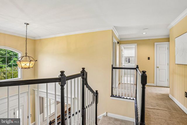 915 NOAHS CIR, Warrington, PA 18976